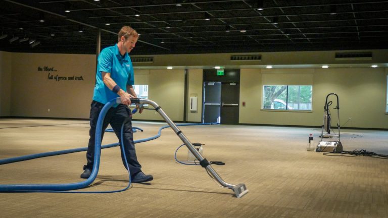 5 Mistakes to Avoid When Hiring a Carpet Cleaning Company