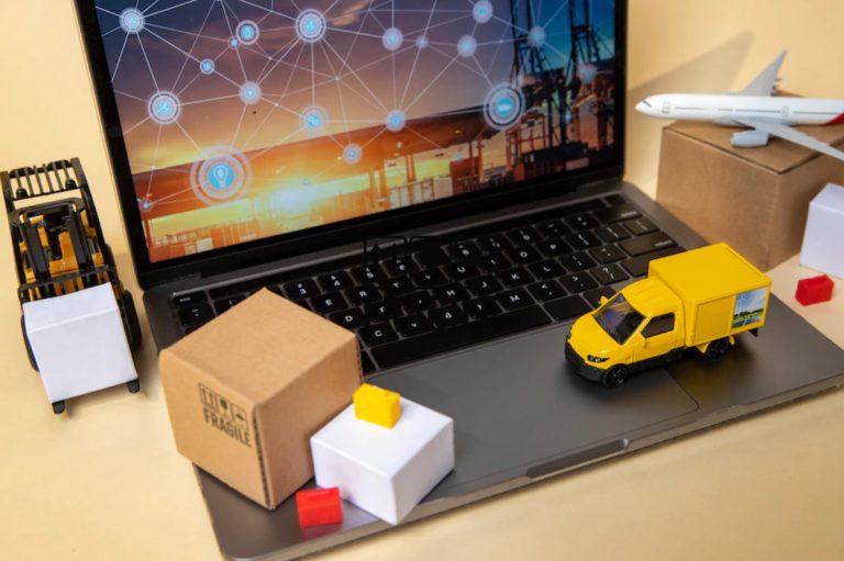 Streamlining Logistics with Custom Programming Solutions: From Order to Delivery
