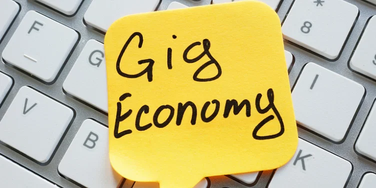How to Balance Gig Economy Work and Personal Life
