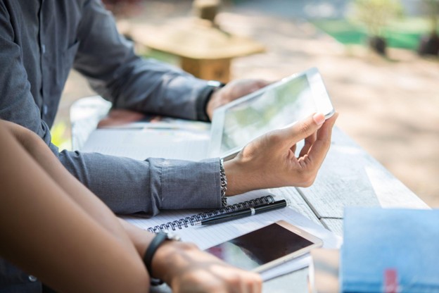 When to Test, Scale, or Reallocate Your Direct Mail Budget